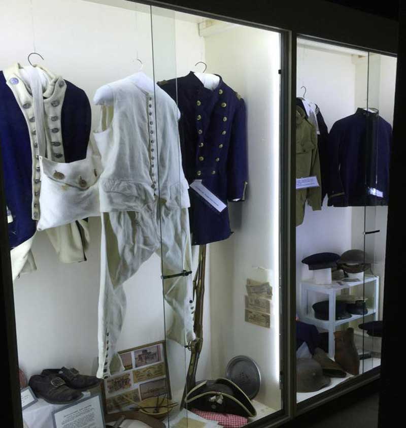 Military-Uniforms-Display